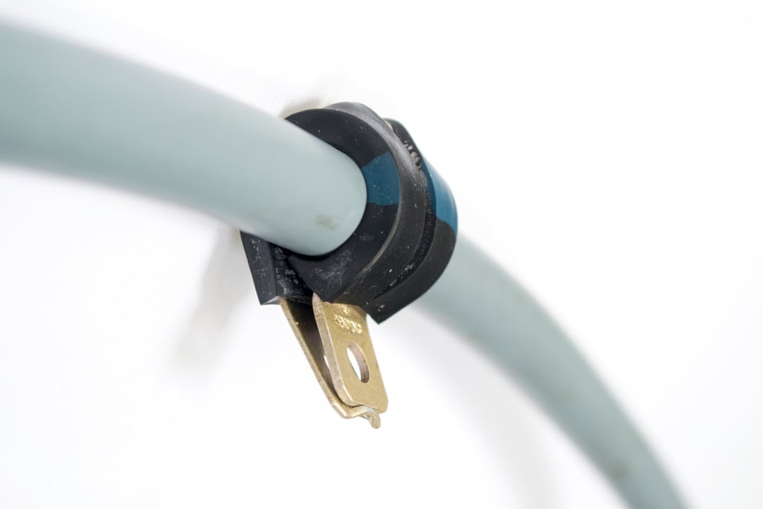 Orkal, Orkal Industries' fluid fittings secure cables with an aerospace-grade padlock, featuring aviation-compliant assembly solutions.